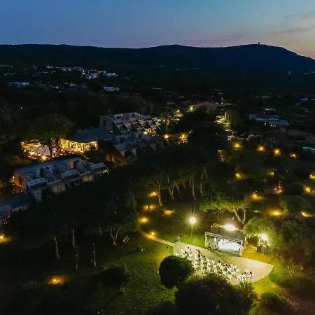 Unahotels Club Ancora 4*
