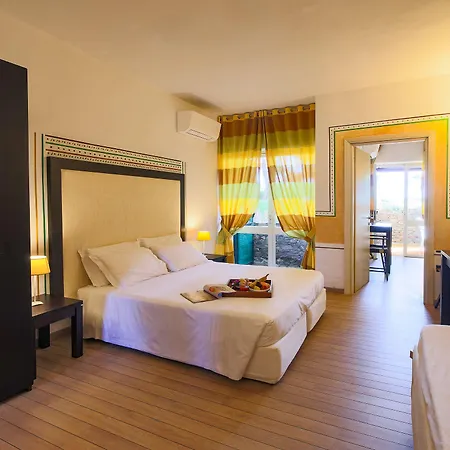 Unahotels Club Ancora Resort