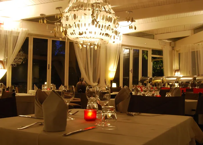 Unahotels Club Ancora Resort 4*