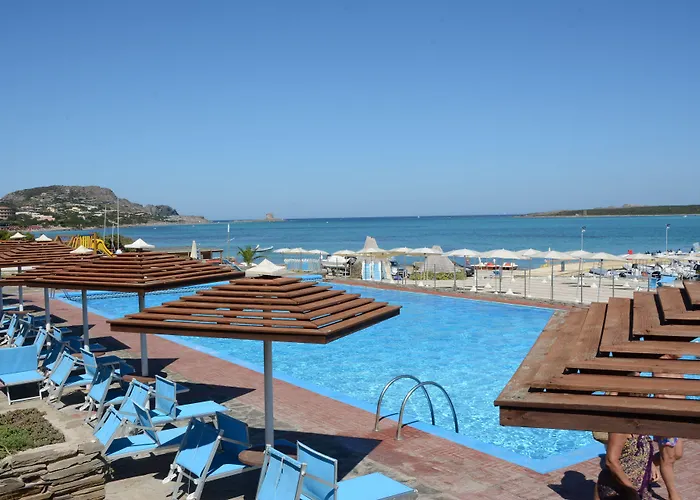 Unahotels Club Ancora Resort 4*